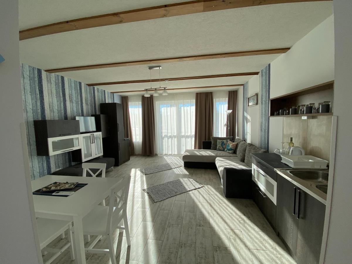 Platan Apartmanhaz Balatongyorok Luaran gambar