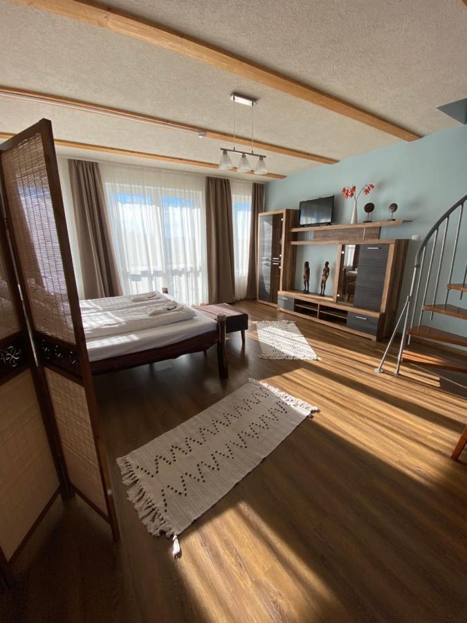 Platan Apartmanhaz Balatongyorok Luaran gambar