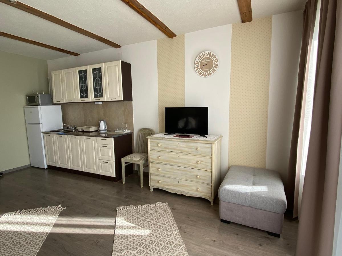 Platan Apartmanhaz Balatongyorok Luaran gambar