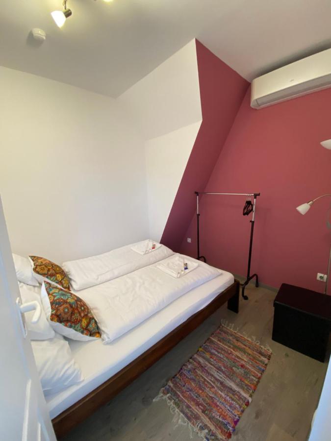 Platan Apartmanhaz Balatongyorok Luaran gambar