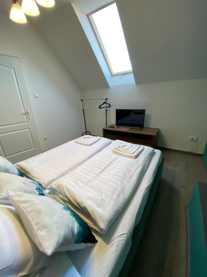 Platan Apartmanhaz Balatongyorok Luaran gambar