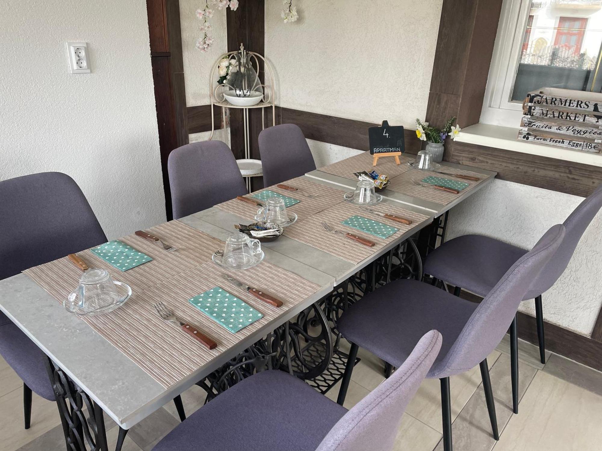 Platan Apartmanhaz Balatongyorok Luaran gambar